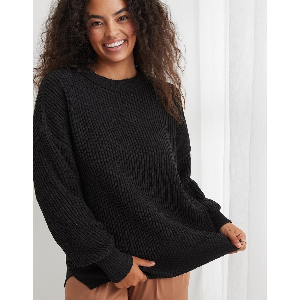 Aerie Beyond Chenille Sweater in Black‎ Size Small Oversized Cozy Chunky Knit